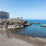Oceanfront Rainbow Costa Adeje 14v35 *