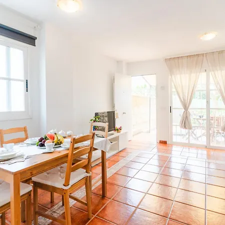 Oceanfront Rainbow Costa Adeje 14v35 カジャオ・サルバヘ